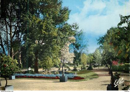 CPM Fontenay le comte (vendee) 1308 y le jardin public
