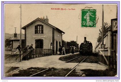 27 - FOURGES --  La Gare