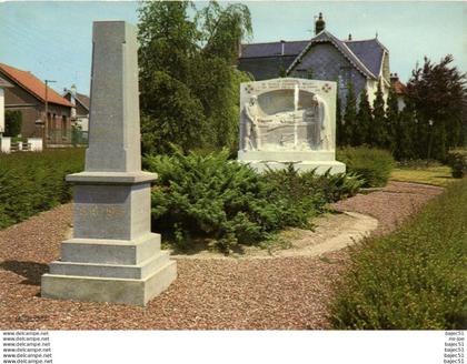 Friville Escarbotin - Le monument aux morts