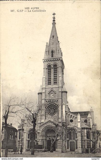 CPA Gap La Cathedrale
