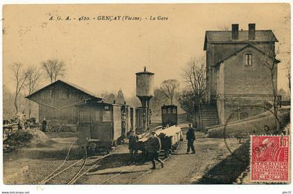 GENCAY - La Gare