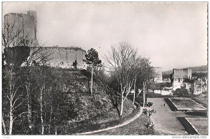 CPSM Gisors - La Tour Saint Thomas