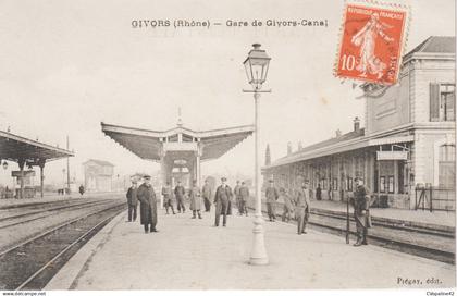 GIVORS (69) La Gare de GIVORS-CANAL en 1915 (Belle animation)
