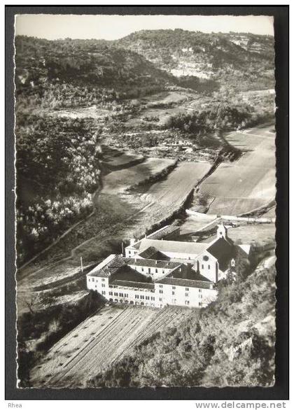 84 Gordes religion abbaye vue aerienne    D84D  K84050K  C84050C RH016635
