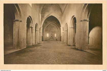 CPA Abbaye de Senanque Gordes Vaucluse Eglise nef centrale