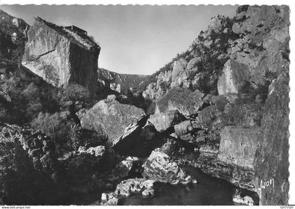 CPA LE CHAOS DU PAS DE SOUCY GORGES DU TARN -non circulée