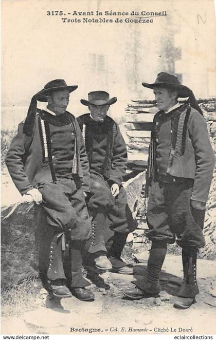 Gouëzec         29         Trois notables              .(voir scan)