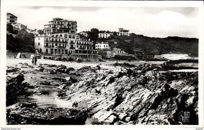 CPA Guethary Grands Hotels vue de la Plage