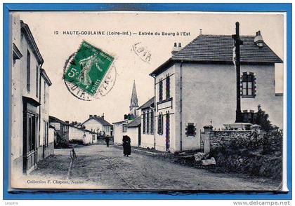 44 - HAUTE GOULAINE --  Entrée du Bourg à l'Est