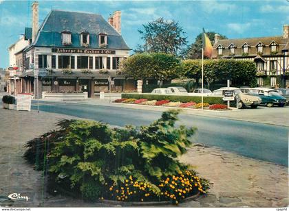 CPM Beuzeville (Eure) Place de Gaulle Auberge du cochon d'or