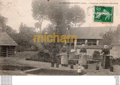 C P A  - 18  - HENRICHEMONT - faiseuses de mottes  a boisbelle