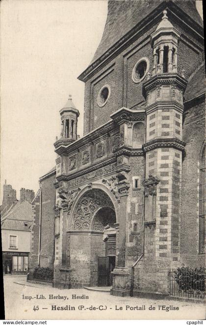 CPA Hesdin Le Portail De I'Eglise