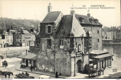 CPA Honfleur La Lieutenance