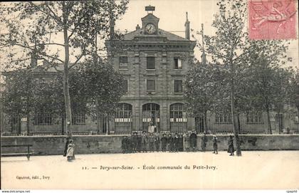 Ivry sur Seine CPA Ecole communale du Petit Ivry