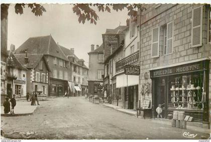 JUILLAC la Grand'Place - SM