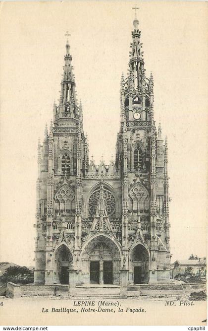 CPA L'epine Marne La Basilique Notre Dame la Facade