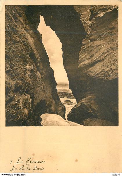 CPA La Bernerie La Roche Percee