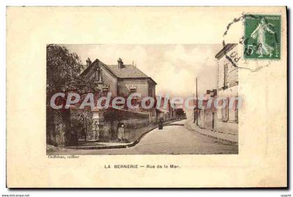 CPA La Bernerie Rue De La Mer