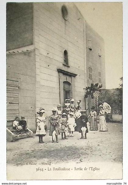 LA BOUILLADISSE SORTE DE L'EGLISE