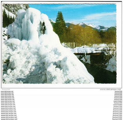 carte ( format 15 x 10,5 cm )  la chapelle d' abondance   ( recto verso ) mauvais état