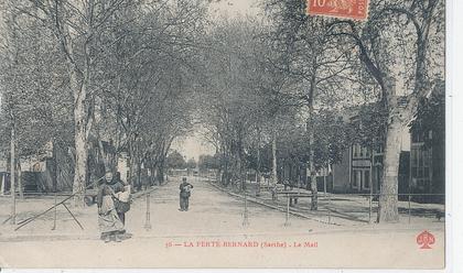 W 237 /CPA  LA FERTE BERNARD  (72)  LE MAIL