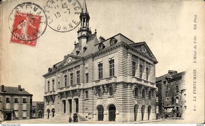 CPA La Ferte Mace L'Hotel de Ville