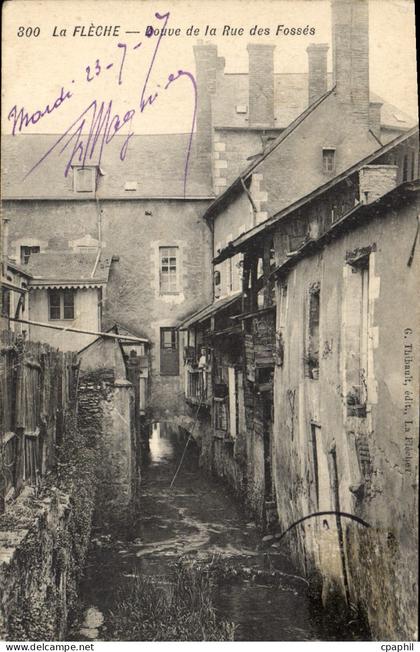 CPA La Fleche Douve De La Rue Des Fosses