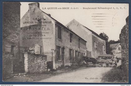 LA QUEUE EN BRIE