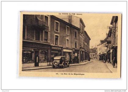 38 LA TOUR DU PIN Rue de la République, Commerces, ed Cellard, 193?