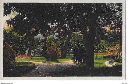 CPA LAMALOU-LES-BAINS série "L'Hérault Illustré" -le jardin de l'usclade