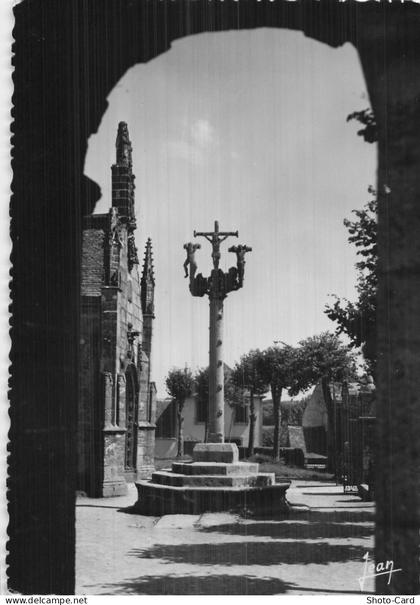 29 LAMPAUL GUIMILIAU