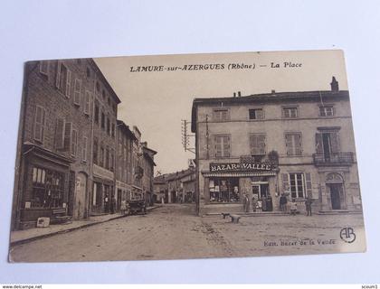 lamure sur azergues - la place