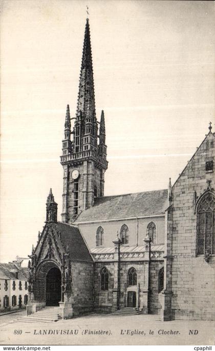 CPA Landivisiau (Finistere) L Eglise le Clocher