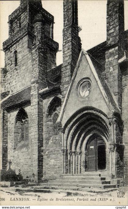 CPA Lannion Eglise De Brelevenez Portail