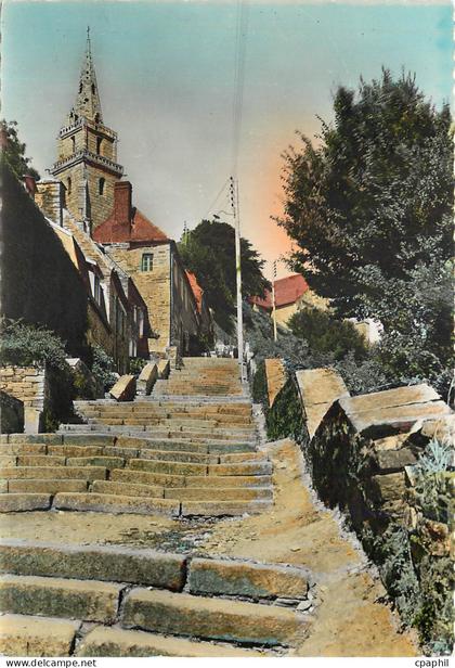 CPM Lannion C du N L'Escalier de Brelevnez