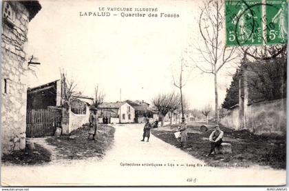 84 LAPALUD - le quartier des fosses.