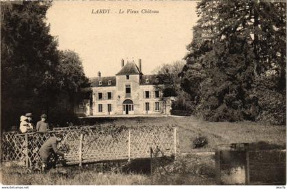 CPA Lardy Le Vieux Chateau FRANCE (1371759)