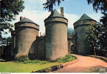53 LASSAY LES CHATEAUX FORTERESSE DE LASSAY