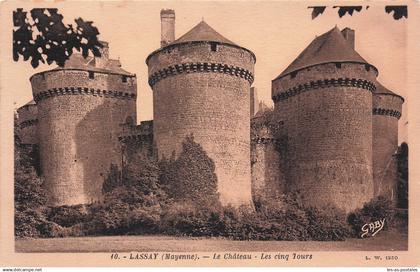 53 LASSAY LES CHATEAUX LE CHATEAU LES CINQ TOURS