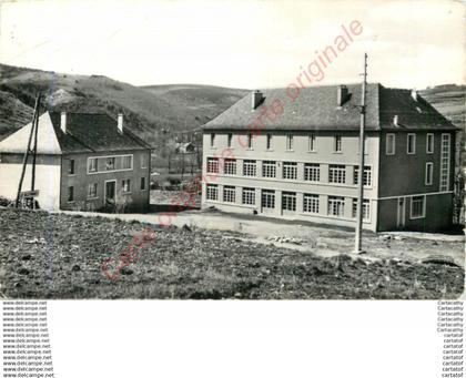 48.  LE BLEYMARD .  Le Groupe Scolaire .