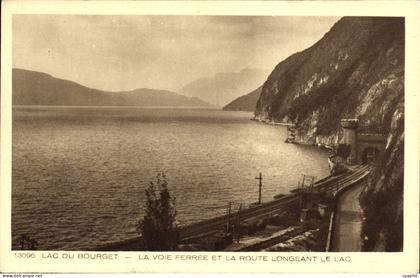 CPA Lac du Bourget La Voie Ferree et la Route Longent le Lac