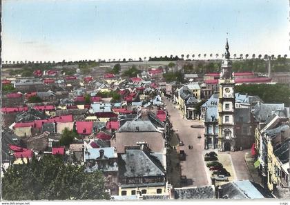 CPSM Le Cateau vue générale l'Hôtel de Ville