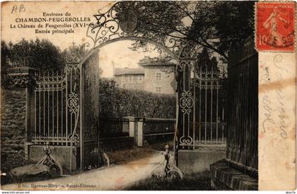 CPA Env. du CHAMBON-FEUGEROLLES - Le Chateau de FEUGEROLLES (XVI s (359900)