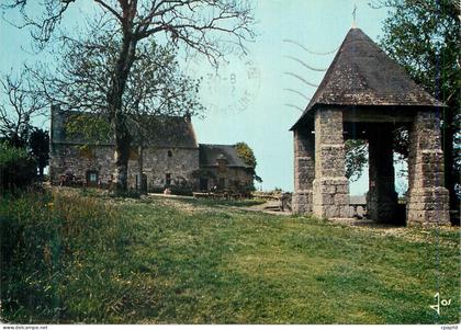 CPM La Bretagne en Couleurs Le Faouet Le beffroi a Sainte Barbe