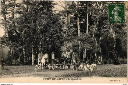 CPA Foret Du Gavre-Le Rond-Point (250837)