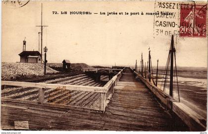 CPA Le Hourdel la jetee et le port (1498782)