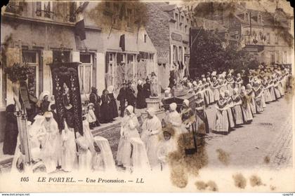 CPA Le Portel une Procession