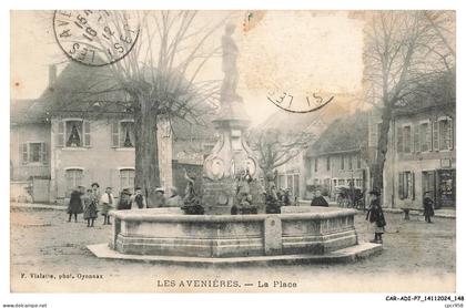 CAR-ADIP7-0476-38 - LES AVENIERES - la place