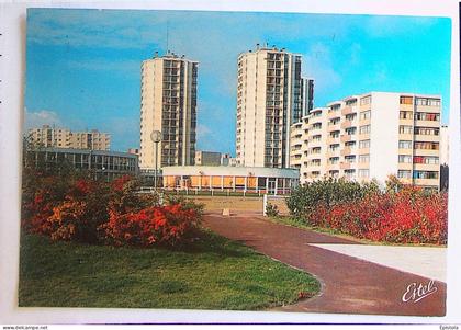 ► 91 - LES ULIS "Les Avelines"  Résidence