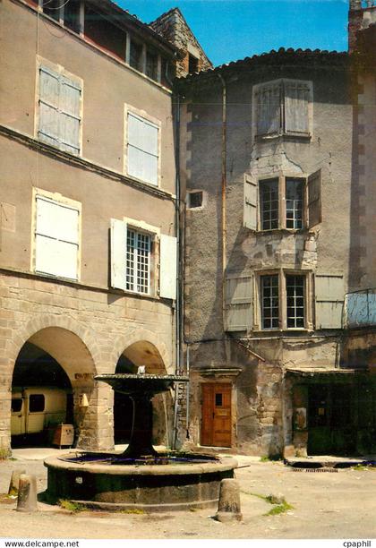 CPM Les Vans Ardeche La Vieille Ville